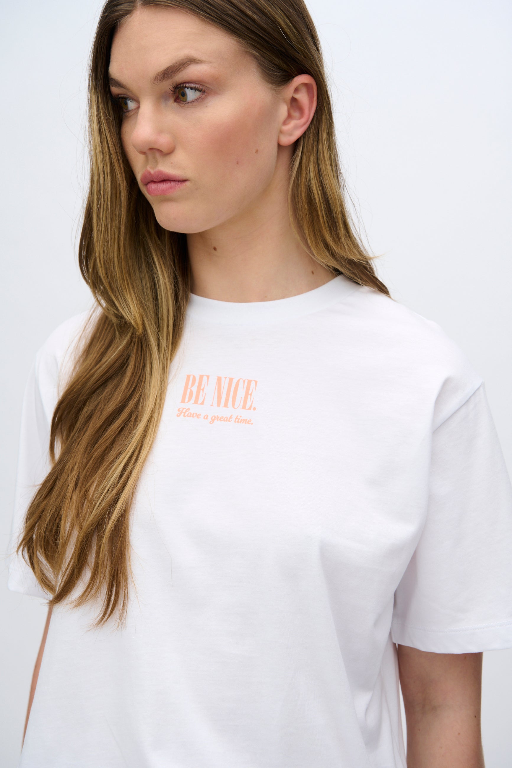 moves Kiana kortærmet t-shirt 4333 Short Sleeved T-shirt 1340 Cadmium Orange