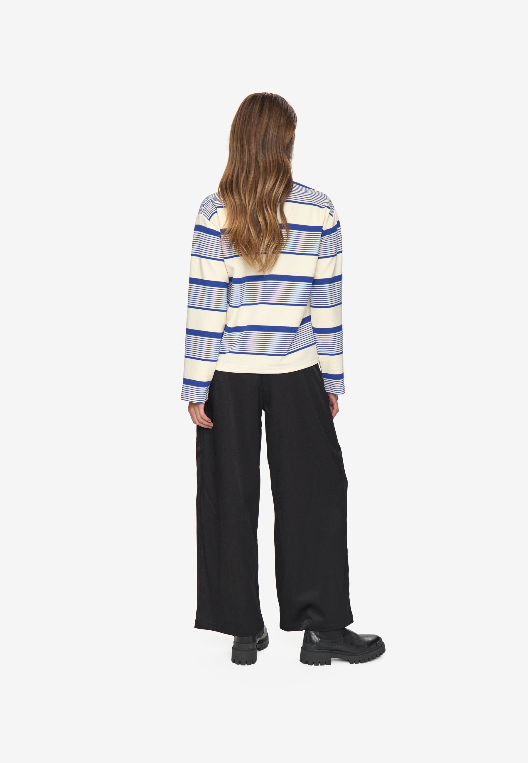 moves Pomila polo 4546 Polo 3952 Surf The Web