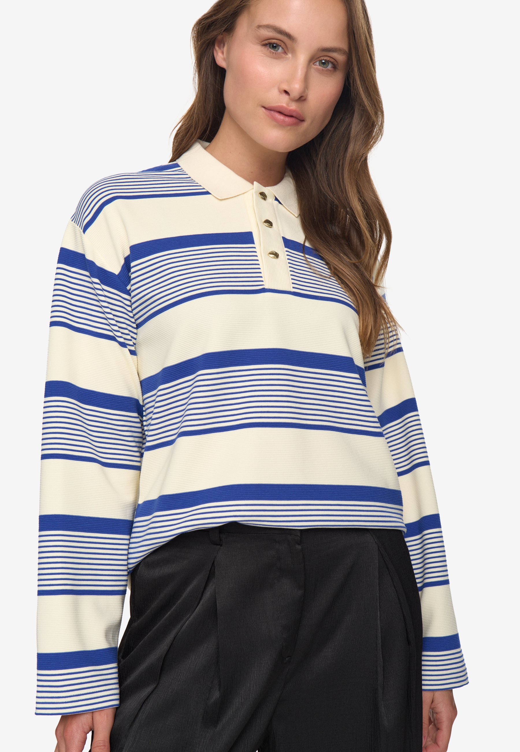 moves Pomila polo 4546 Polo 3952 Surf The Web