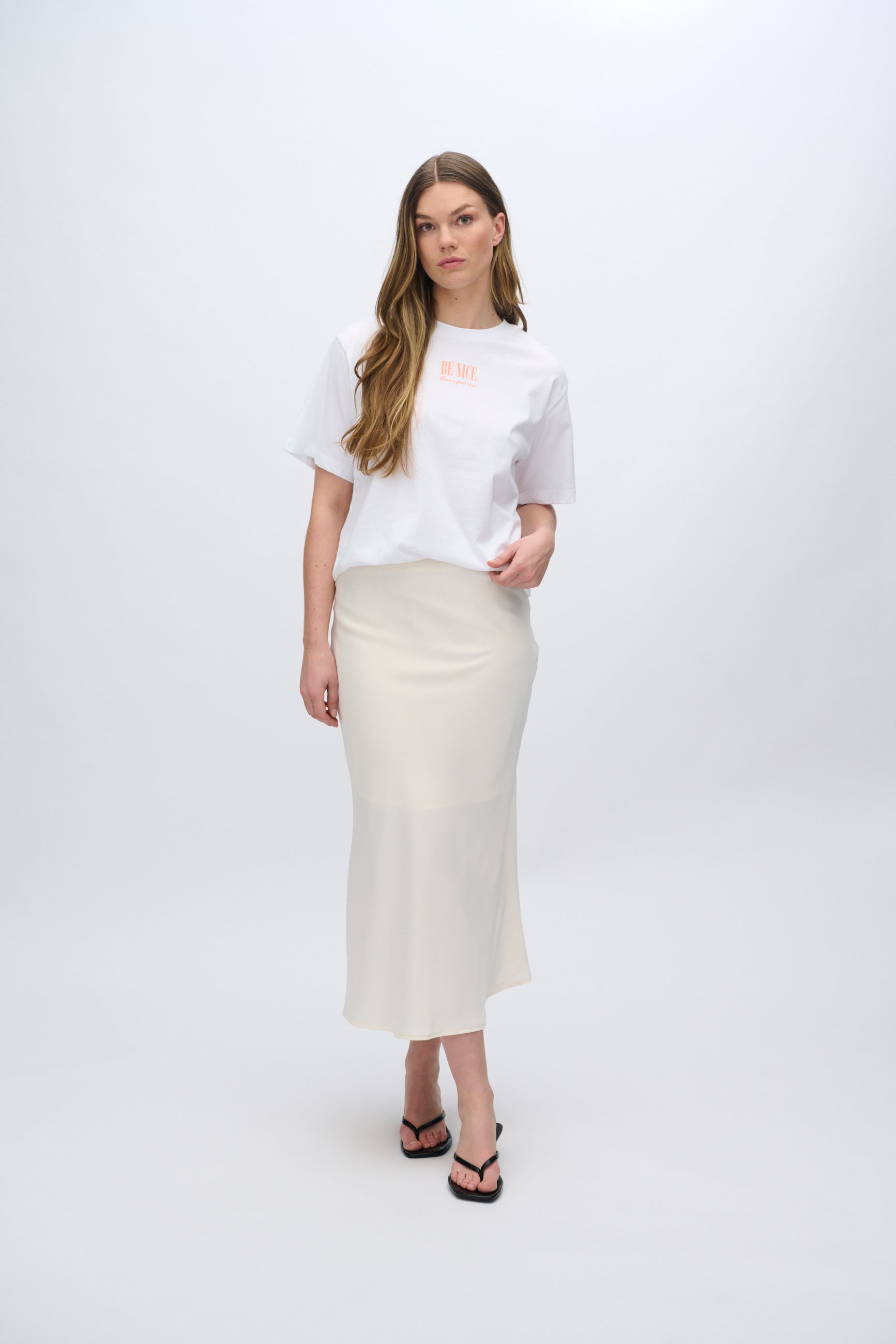 moves Kiana kortærmet t-shirt 4333 Short Sleeved T-shirt 1340 Cadmium Orange